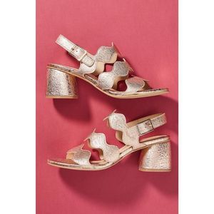 Anthropologie Bruno Premi Scalloped Heeled Sandals rose gold Metallic sz 40